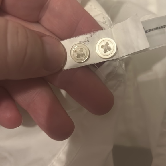 Maybe worn once, GAP tailored white button up shirt with tiny hole on right cuff - Picture 7 of 11